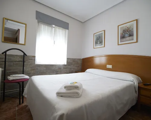 Pensión Serafín Hotels in Aviles