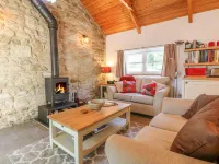 Pond Cottage Hotel di 