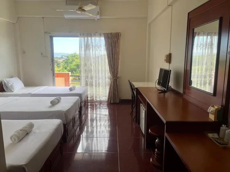 ห้องมาตรฐานพร้อมเตียง 3 เตียง