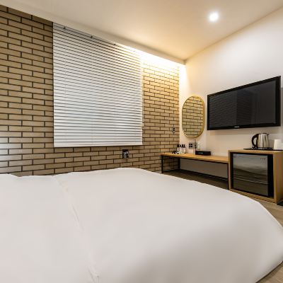 Comfy Room 2 (Korean Room, Low Floor Bed)