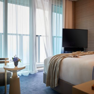 디럭스 스위트 더블 미포하버뷰(달맞이길 전망) (Salon de SIGNIEL 라운지&실내외수영장&키즈라운지 이용 무료) 시그니엘 부산 쿠폰