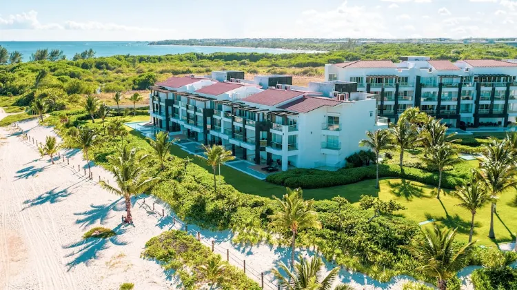 Mareazul Beach Front Condos at Playa del Carmen Exterior