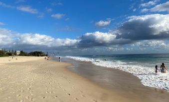 Outrigger Burleigh