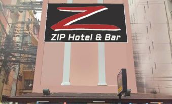 Zip Hotel & Restaurant