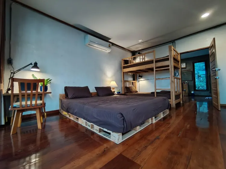 Guest Room, 1 King Or 2 Twin/Single Bed(s)