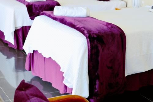 带山景的双人间