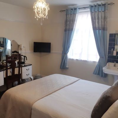 Standard Double Room with Shared Bathroom