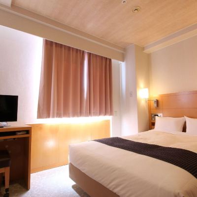 ダブルまたはツインルーム-喫煙(電子タバコのみ) ホテルニューガイア オームタガーデン クーポン