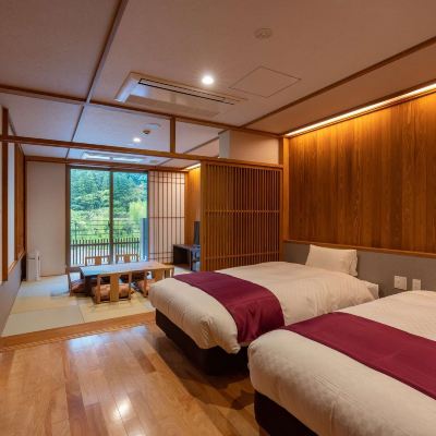 Deluxe, Japanese-Western Mixed with Open Air Bath, River View
