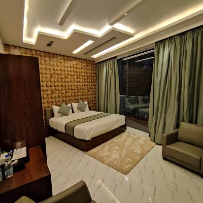 Suite with Garden View SILVER CLOUD Promo Code