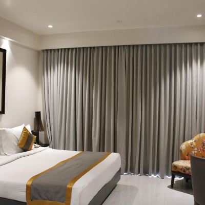 Supreme King Room Hotel Binori Promo Code
