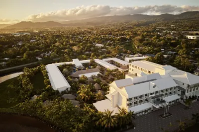 Sheraton Samoa Aggie Grey's Hotel & Bungalows Hôtels à : 