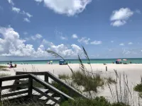 Sunshine Oasis 2 With Heated Saltwater Pool Just Minutes to Gulf Beaches