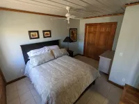 Calamity Jane's Hideaway 1-Bedroom, 1-Bath, Huge Deck, Close to Main Street Hotels in 