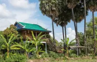 Champa Lodge