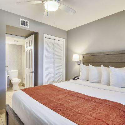 Deluxe Room, 1 Queen Bed With Sofa Bed, Ocean View (Signature 1 Bedroom Partial Ov Suite) Ocean Pointe Suites at Key Largo Promo Code