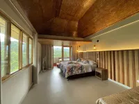 Mercedes Lodge Hotel di 