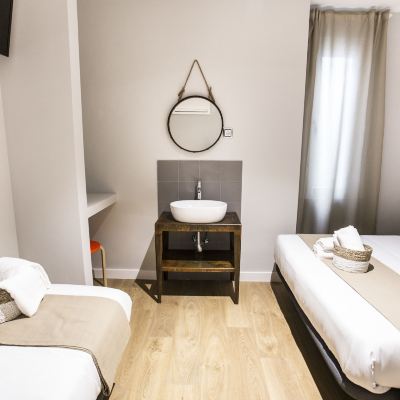 Triple Room Hola Rooms Promo Code