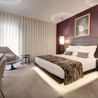 Deluxe Room South Place Hotel Promo Code