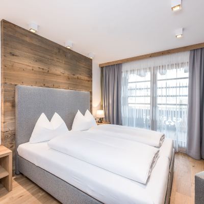 Deluxe One-Bedroom Suite With Balcony Puradies Promo Code