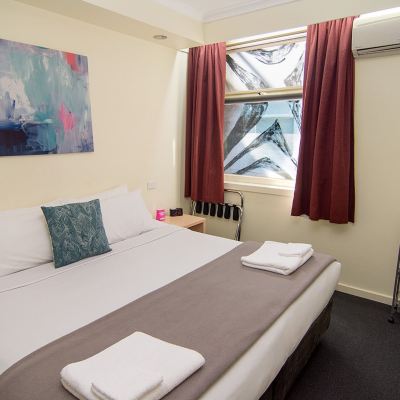 邁阿密特大床房 墨爾本邁阿密飯店優惠