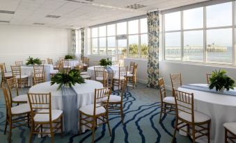 Tides Folly Beach, Charleston's Oceanfront Hotel - Housity