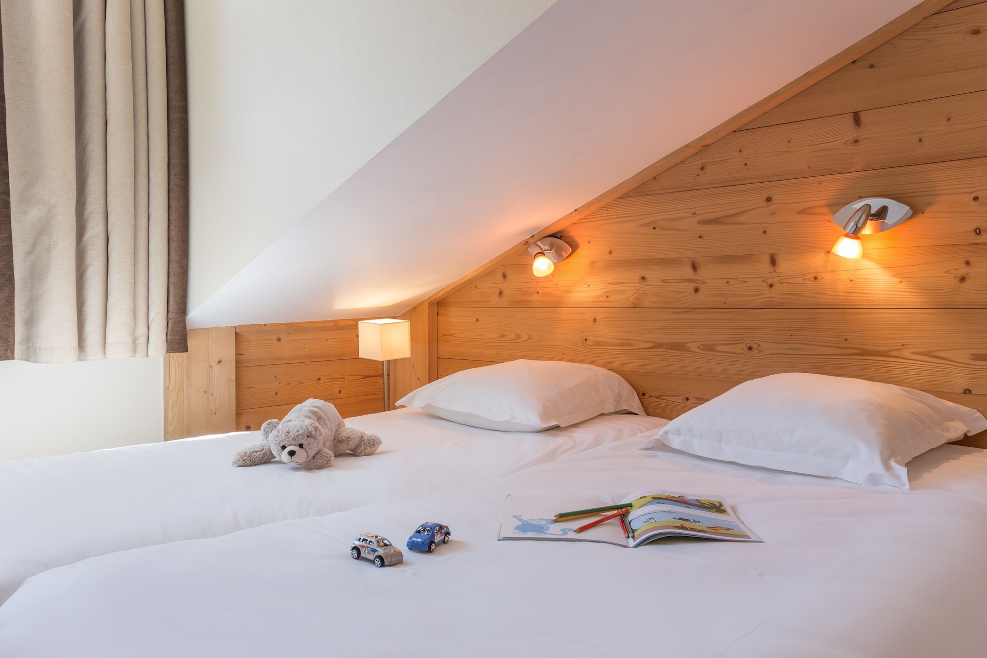 带阳台的山景三卧室公寓