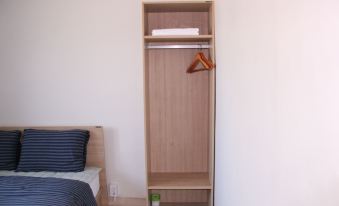 Wood House Hotel - Housity