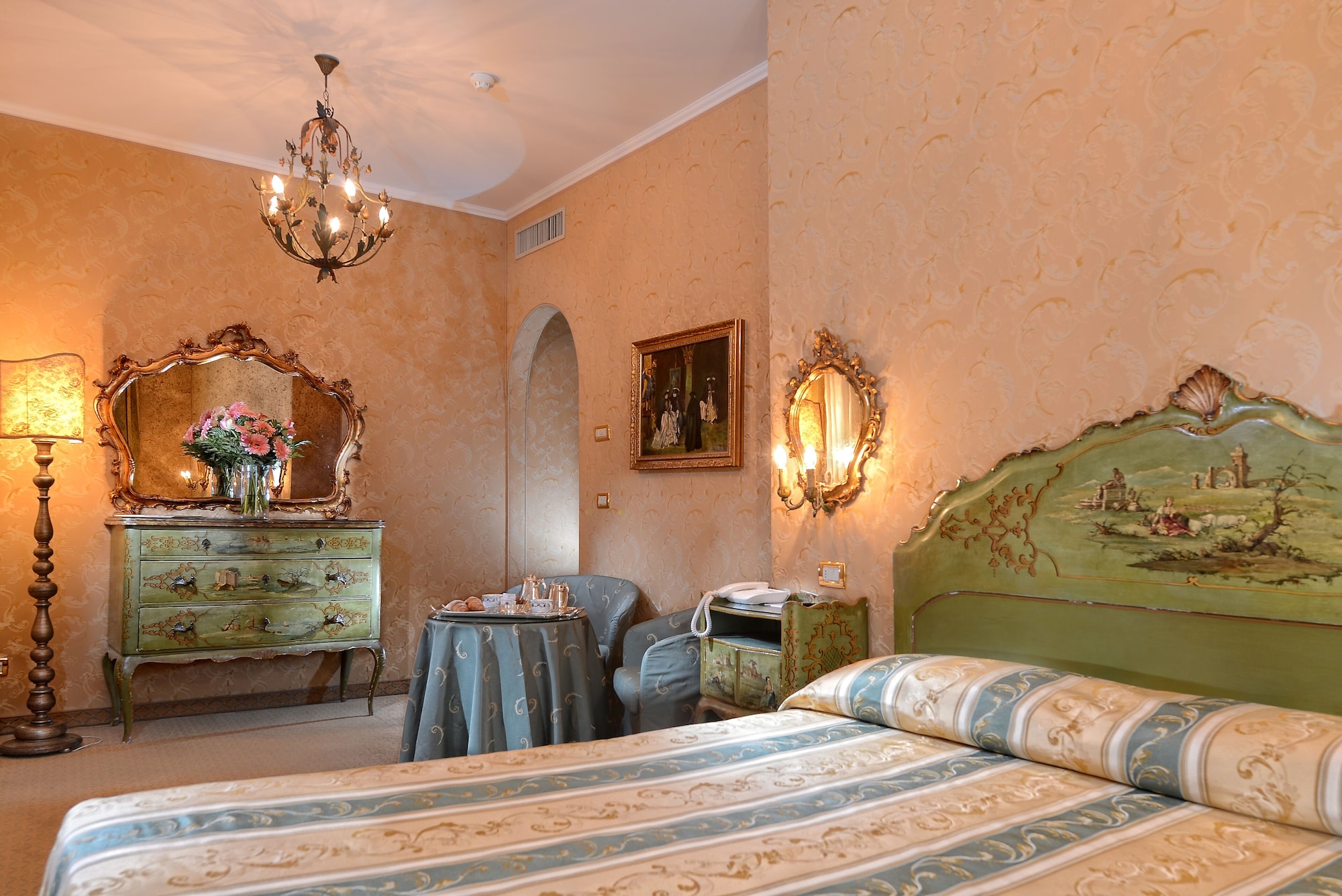 初级套房（圣马克景观）