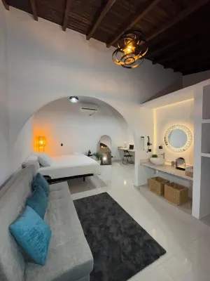 CLANDESTINO HOTEL BOUTIQUE Hotel di 
