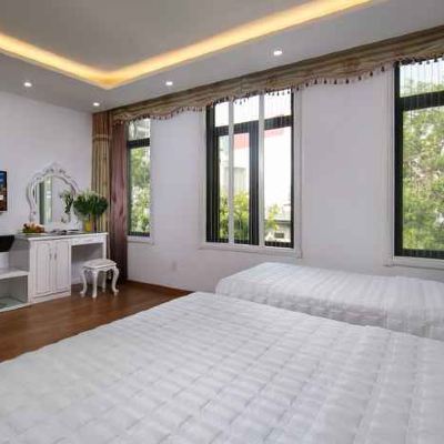 城景或湖景東方三人房 禁煙 李王酒店優惠