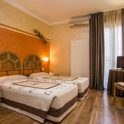 Triple Room Hotel le Pageot Promo Code