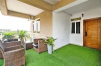 7EVEN Suites