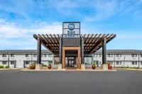 Best Western West Towne Suites のホテル