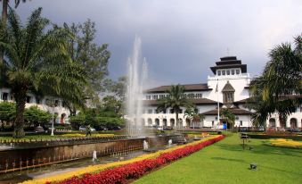 Hotel Istana Bandung