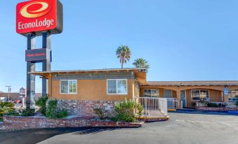 Econo Lodge on Historic Route 66