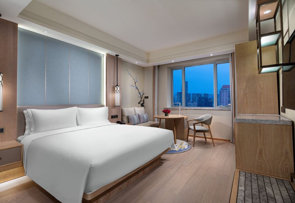 Crowne Plaza Shanghai Nanjing RoadPremium Room