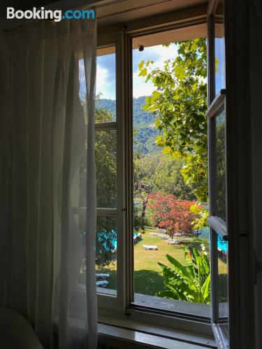 带湖景的双人间