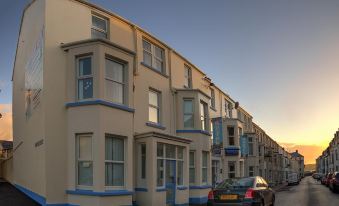 Portrush Holiday Hostel Guesthouse