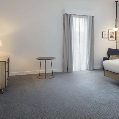 Accessible Queen Room Hilton Garden Inn Stoke on Trent Promo Code