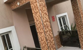 Rush by 0Degree Hotel & Apartments - Housity