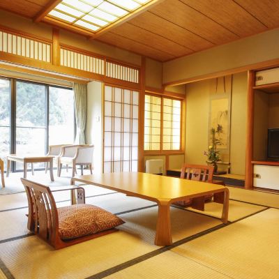 和風ルーム(浴室)(東ウイング) 赤目温泉山の湯　湯元　赤目　山水園 クーポン