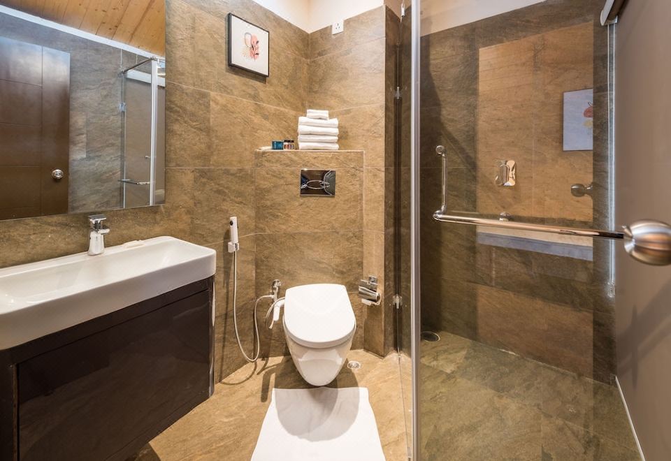 套房 - 帶陽台（Kanchenjunga）