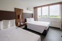 Hotel Deville Prime Maringá