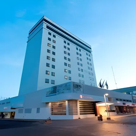 Ramada by Wyndham Hola Culiacan