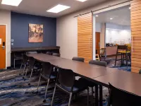 Fairfield Inn & Suites Beloit Ξενοδοχεία στην πόλη Beloit