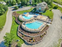 Pool&SplashPad Hot Tub PoolTable, Foosball, Lake, Shows, Golf, Shop, FUN