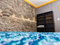 3 Bedroom 2 bath. Living space and kitchen. Hotels in Peru