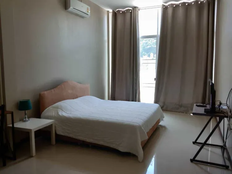 Standard Backside Room