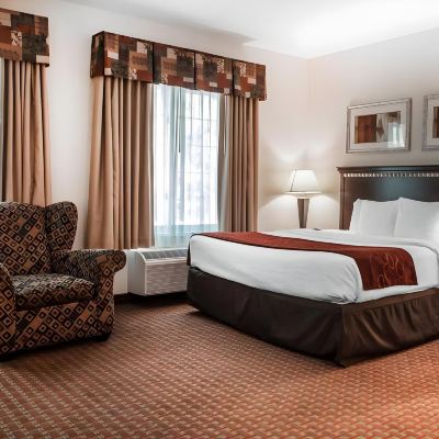 One-Bedroom Deluxe Room Comfort Suites Mahwah - Paramus Promo Code